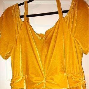 Never worn Mustard color short sleeved jumper